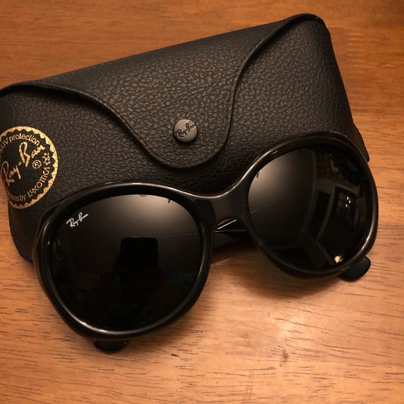 Ray-Ban Accessories - RAY-BAN BLACK “JACKIE O” SUNGLASSES EUC